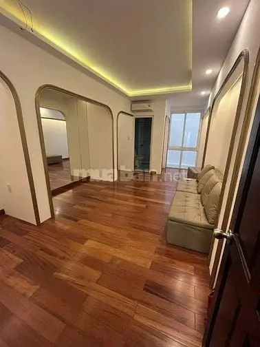 Mặt Tiền Cao Thắng -Nhà Lót Sàn Gỗ Cao Cấp Chính Chủ Cho Thuê