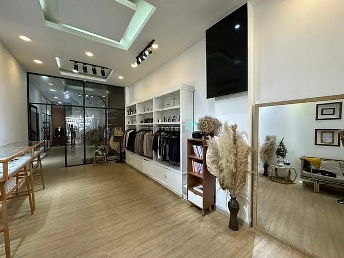 Cho Thuê Nhà Mặt Tiền Kinh Doanh - Ngang 4.5 X 22M