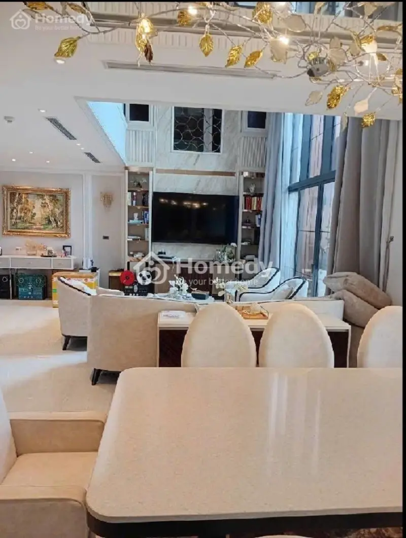 Hiếm! Bán Căn Penhouse Cầu Giấy, Dt 320 M2, Thông Tầng Trên Cao Tuyệt Đẹp!