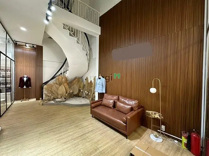 6037005 ảnh đại diện 1