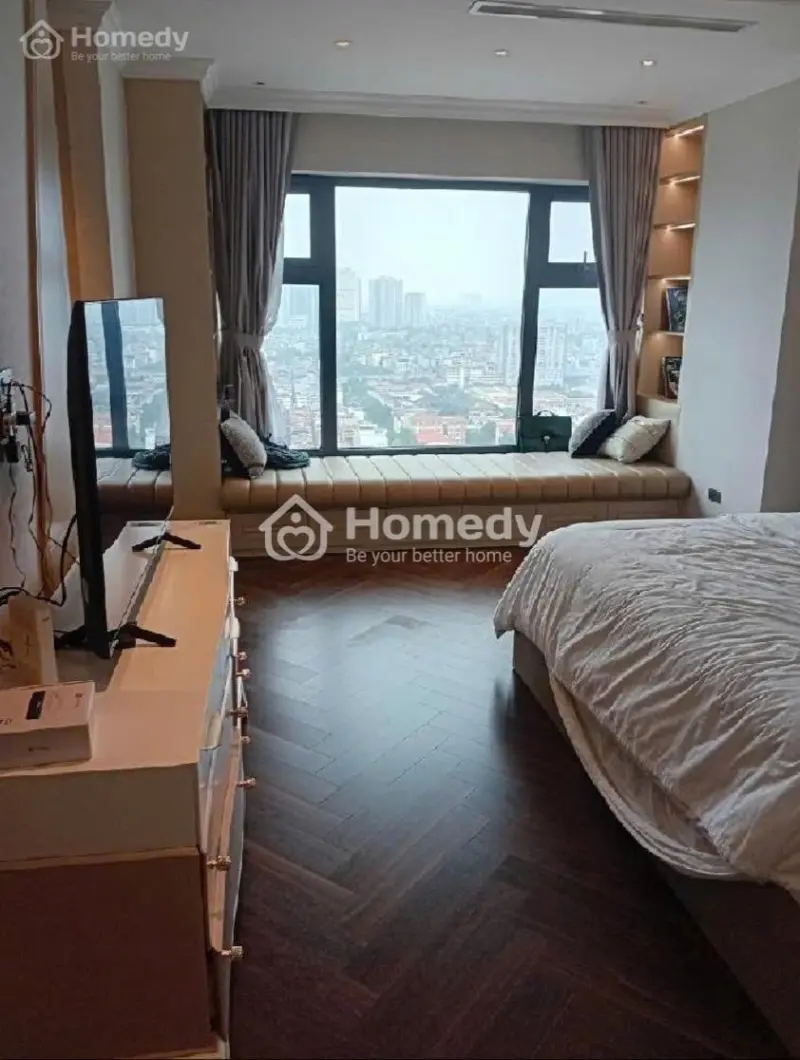 Hiếm! Bán Căn Penhouse Cầu Giấy, Dt 320 M2, Thông Tầng Trên Cao Tuyệt Đẹp!