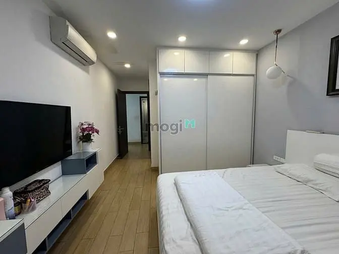 Bán Chung Cư Gold View - 80M2 2Pn2Wc - Để Lại Nội Thất - Giá 6 Tỷ