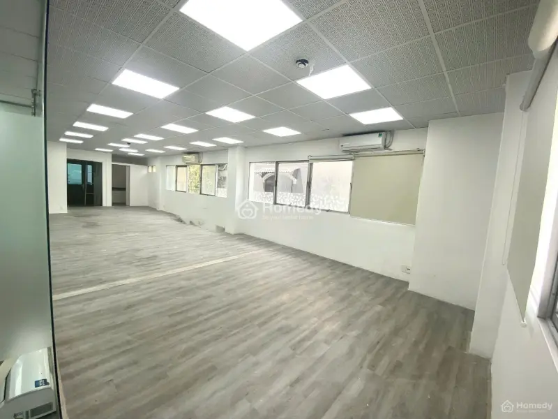 Cho Thuê Sàn Vp 105M2 View Kính Sáng Thông Thoáng, Mát Mẻ Tại Tt Quận 3