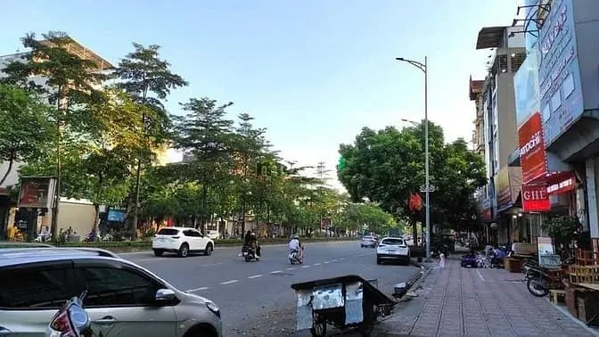 Nhà Ngô Gia Tự 36M2- Mt4M- 5 Tầng- 6.2 Tỷ, Hàng Xóm Kđt Việt Hưng