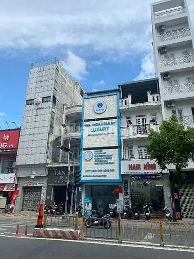 Bán Nhà Mặt Tiền Đường Trần Hưng Đạo, P7, Q5, Dt 4,2 X 18M, 5Tầng