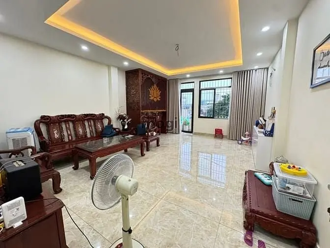 6037830 ảnh đại diện 1