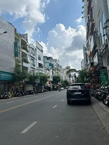 Tin Thật 100% Nhà Mt Võ Văn Tần, P. 5, Quận 3 - Đoạn 2 Chiều Đẹp Nhất