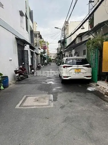 Bán Nhà Mới Đẹp Cạnh Aeon Tân Phú, 3 Tầng, 5Pn, Ôtô Để Trong Nhà