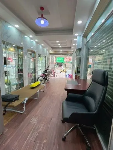 Cho Thuê Nhà Nguyên Căn - Góc 2Mt Trần Hưng Đạo, P.7, Q.5 - 5 Tầng