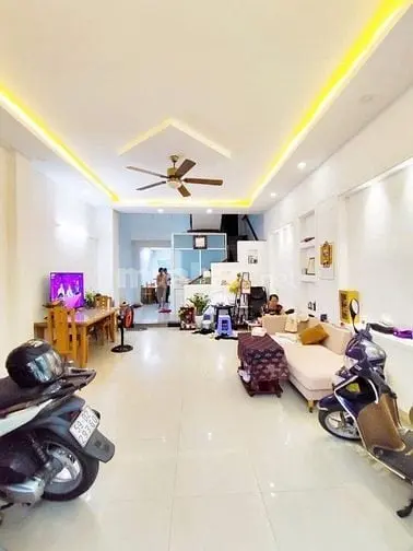 Bán Nhà 4 Tầng Giá 9,5 Tỷ Phường Bình Trưng Tp Hcm