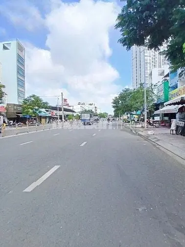 Bàn Tòa Nhà Cao Tầng Lý Chiêu Hoàng Q6 (4,2X27) Giá 17 Tỷ