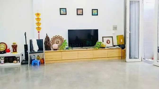 Bán Nhà Mới Đẹp Đường Rộng Ô Tô Đi Lại Thoải Mái Giá Tốt 9 Tỷ 800 Tr