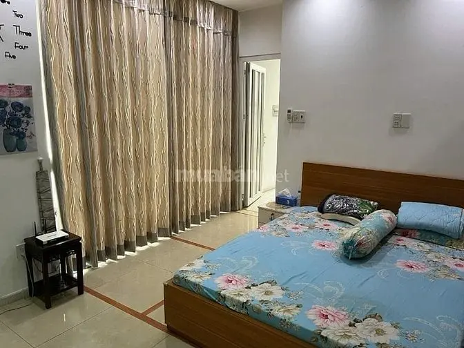 Bán Gấp Nhà Mặt Tiền Góc Ba Tháng Hai Và Lý Nam Đế Quận 11
