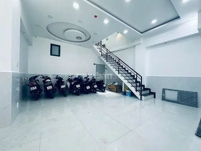 Bán Căn Hộ Dịch Vụ Đang Có Doanh Thu Cao Vị Trí Trung Tâm