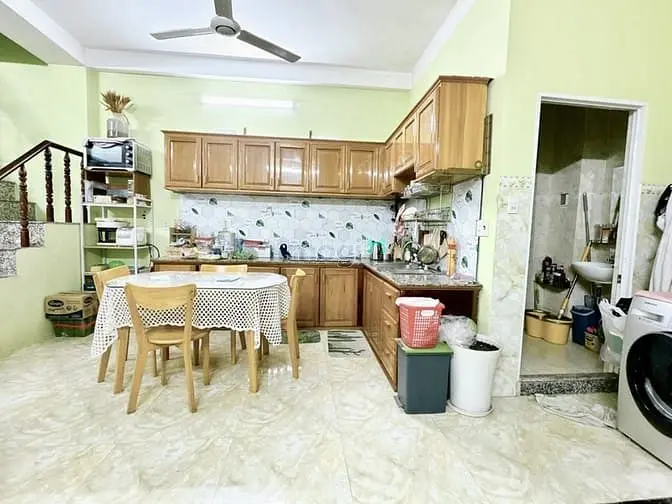 Bán Nhà - Hxh- Đường Cmt8 - Phường 10- Quận 3 - 2 Tầng - 54M2.