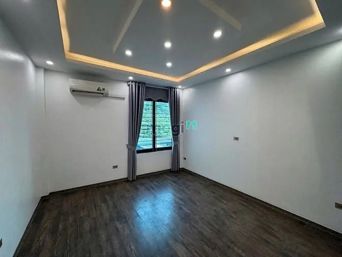 Nhà Phố Đức Giang 48M2- 4 Tầng- Hơn 10 Tỷ, Lô Góc, Dân Xây,Ô Tô Tránh