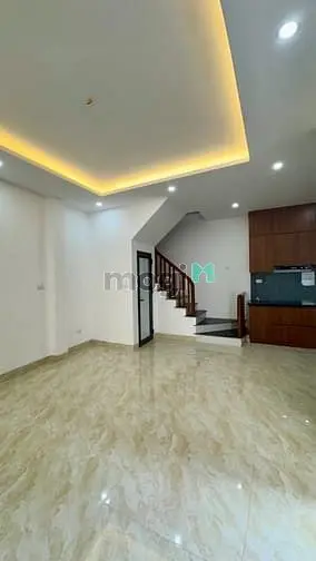 Bán Nhà Phố Đức Giang 32M2- 5 Tầng- 3 Phòng Ngủ- 5.75 Tỷ, Ô Tô Đỗ Cửa