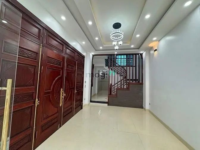 Nhà Phố Đức Giang 48M2- 4 Tầng- Hơn 10 Tỷ, Lô Góc, Dân Xây,Ô Tô Tránh