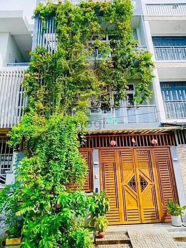 Bán Nhà Mới Đẹp Đường Rộng Ô Tô Đi Lại Thoải Mái Giá Tốt 9 Tỷ 800 Tr