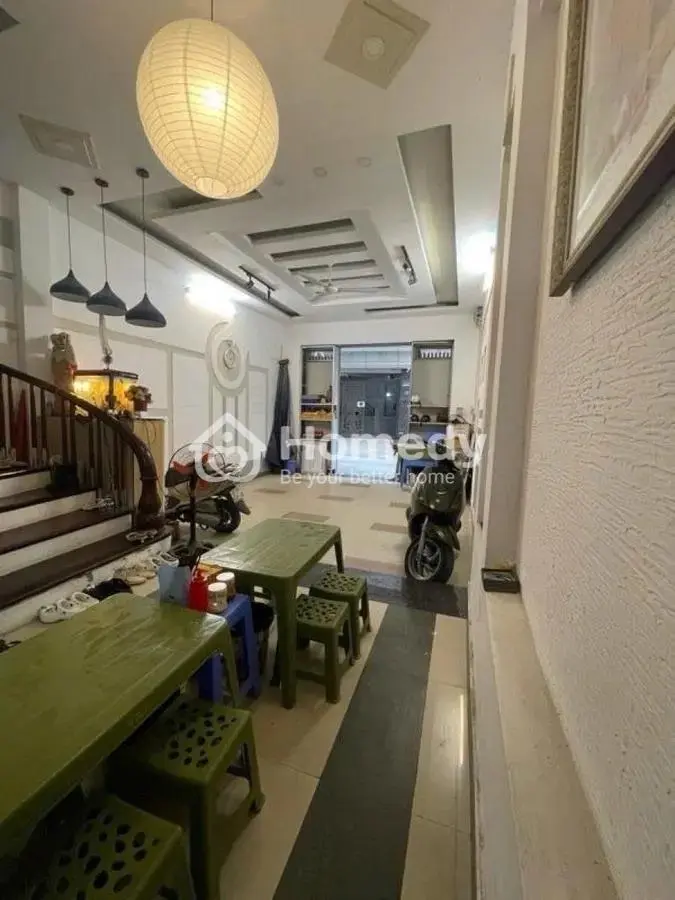 6037778 ảnh đại diện 1