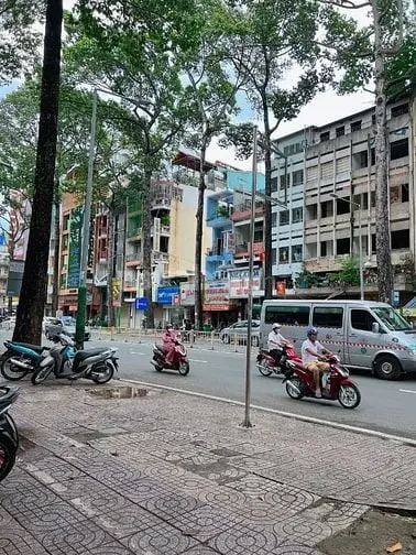Cho Thuê Nhà Nguyên Căn - Góc 2Mt Trần Hưng Đạo, P.7, Q.5 - 5 Tầng