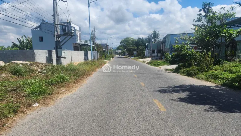 21X49(1000M2) Lê Văn Tám Tân An Lagi Giá Cực Rẻ Chỉ 4,2Tr/M2
