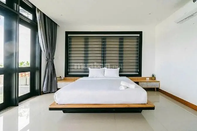 Siêu Phẩm 5 Tầng Lô Góc 3 Mặt Tiền Hoàng Sa