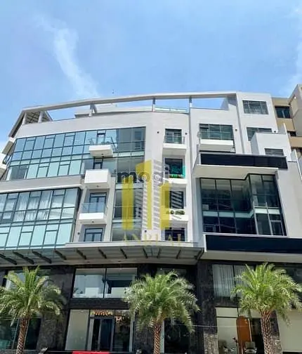 Cho Thuê Toà Văn Phòng Hiện Đại- Căn Góc Bát Nàn 2600M2- Giá 450 Triệu