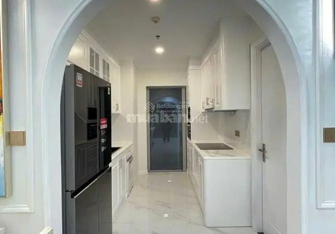 Căn Hộ Cao Cấp Thượng Lưu 40 Tầng -2Pn Riêng , Hồ Bơi Tràn Bờ, Sổ Hồng