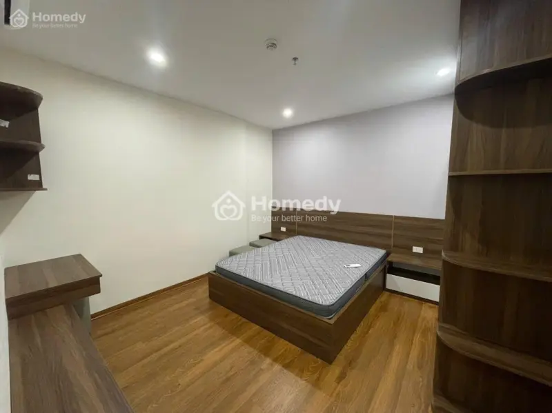 Cho Thuê Góc Thanh Bình 76M2, 2 Ngủ 2Vs, Tầng Cao, Đầy Đủ Nội Thất Đẹp, Ở Được Luôn