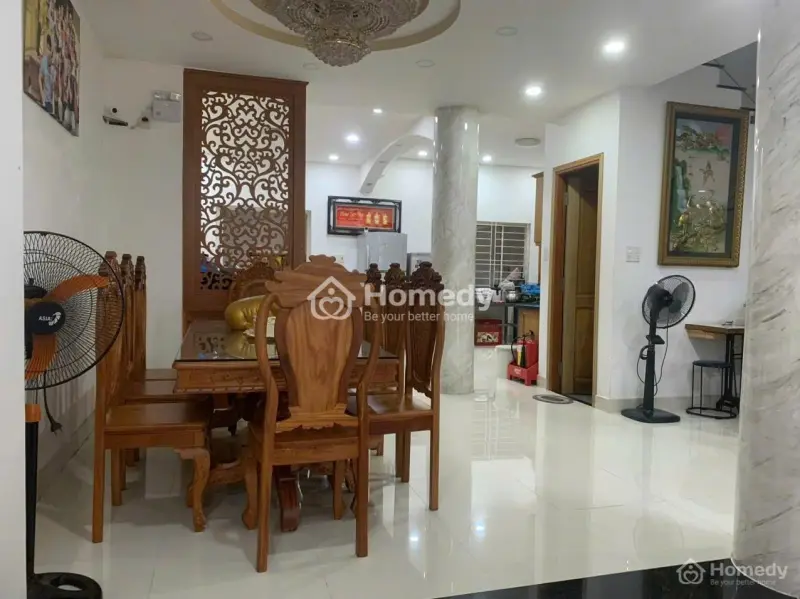 Nhà Phố Conic Vị Trí Cực Đẹp Dt 140M2 (7X20) Xây 1 Trệt 2 Lầu Giá 12.5 Tỷ.