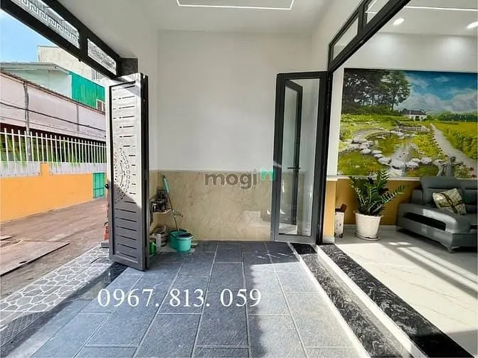 Nhà Mới Đường Thạnh Xuân 43, Dt:4M X15M, Trệt, 1 Lầu, 3Pn, Sân Trước
