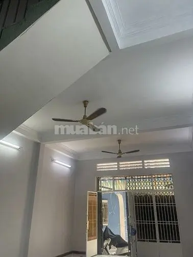 Chính Chủ Cho Thuê Nhà Nguyên Căn Tại Bàn Cờ, Quận 3 – Hẻm Xe Hơi
