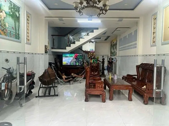 Nhà Đúc 3 Tầng - 5X20M - Hẻm Xe Hơi Thông - P. Tân Thới Nhất, Quận 12