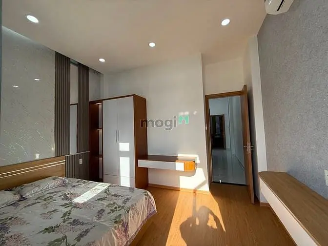 Nhà Mới Đường Thạnh Xuân 43, Dt:4M X15M, Trệt, 1 Lầu, 3Pn, Sân Trước