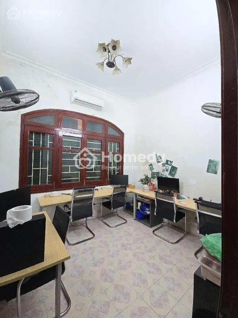 Bán Nhà 4 Tầng - Diện Tích 305M2 - Phố Trương Định - Hoàng Mai - 3 Oto Tránh