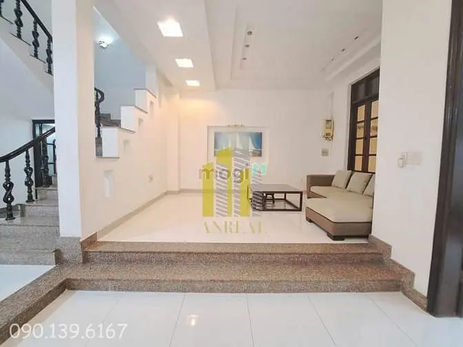 Nhà Mặt Tiền Khu Thảo Điền Thuận Tiện Kinh Doanh Ngang 8M - Giá 2500$