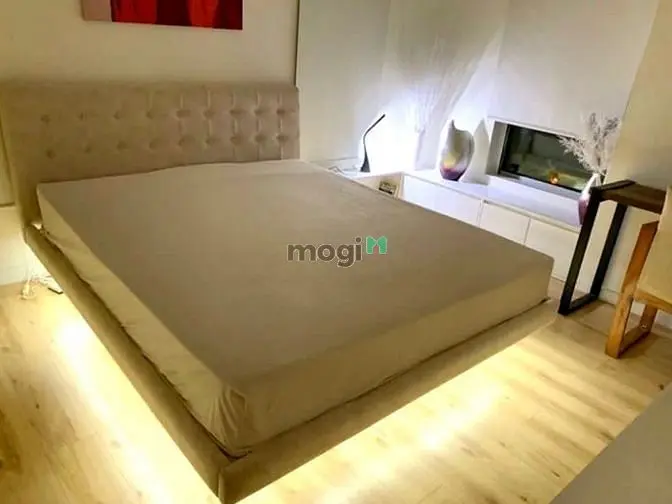 Bán Căn Hộ Chung Cư Cao Cấp Cầu Giấy View Hồ Tây, Ful Nội Thất, 5.2 Tỷ