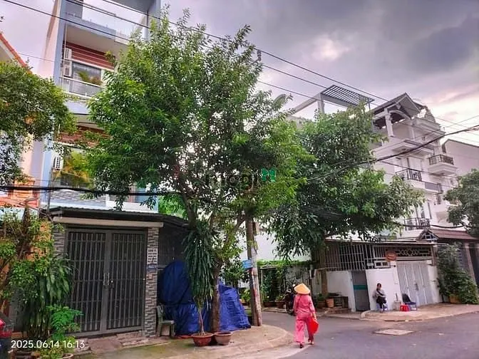 Gò Vấp, Bán Nhà Căn Góc 4 Tầng Dương Quảng Hàm, Dt 5.2X 23M Giá 15 Tỷ