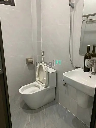 Nhà Phố Hoa Lâm, 42M2- 5 Tầng-Mt5- 11 Tỷ, Trước Nhà Ô Tô Tránh