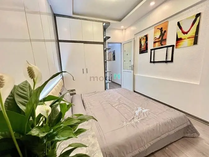 Cần Bán Gấp Nhà Đẹp Hoàng Mai - Full Nội Thất