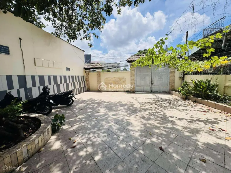 Bán Biệt Thự 493M² Trung Tâm Dĩ An,Gần Phạm Văn Đồng,Đẳng Cấp Châu Âu