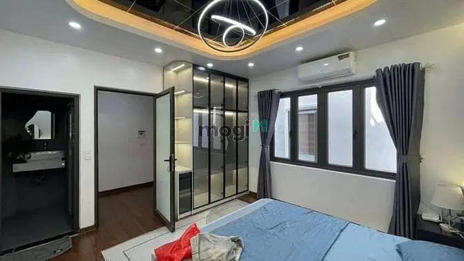 6038466 ảnh đại diện 1