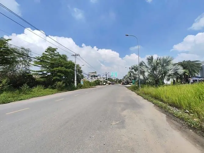 Cần Bán 8579M2 Có 4558M2 Thổ Mặt Đường Trường Lưu