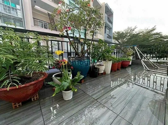Bán Nhà Quận 2 - Mặt Tiền Đường Ôtô Thông 👉 Cách Ng Duy Trinh 200M