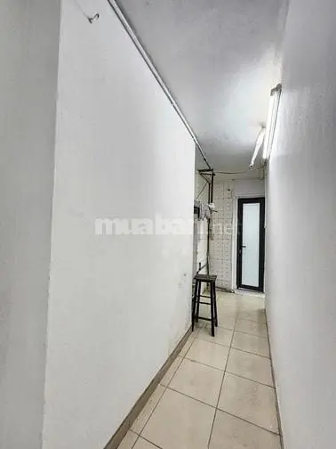Tập Thể Tầng 1 Ôto Đỗ Cửa 2 Mặt Ngõ Kinh Doanh Mạt Tiền 5M