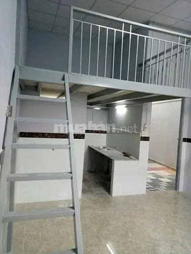 Nhà Trọ Mặt Tiền Hẻm Thông Dân Cư Đông Đúc