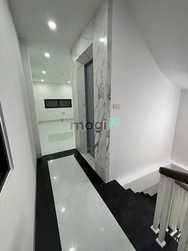 Nhà Đẹp Phố Đức Giang Long Biên 50M2, 5 Tầng, Lô Góc, Thang Máy, Ô Tô