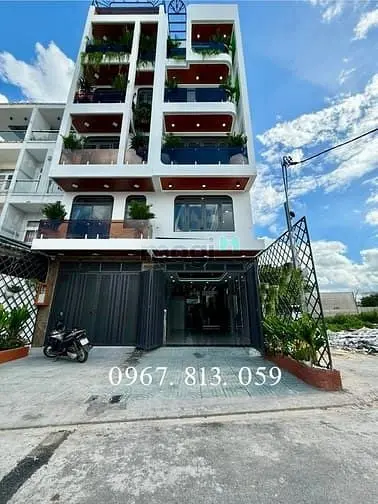 Nhà Có Thang Máy, Dt:4X23M, Lửng, 3Lầu, 4Pn, 6Vs, Gara Ô Tô, S/Thượng