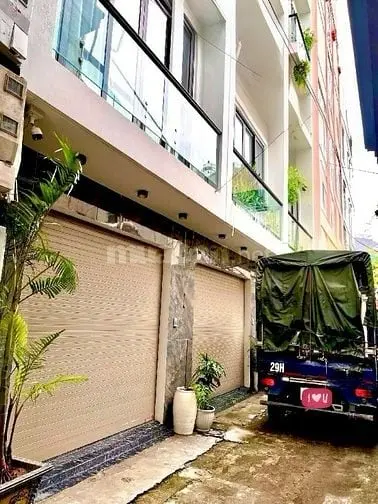 Thạch Bàn 5Tâng Đẹp Lung Linh 7Tỷ Xíu-Ôtô Đỗ Cửa Vài Bước Ra Ôtô Tránh